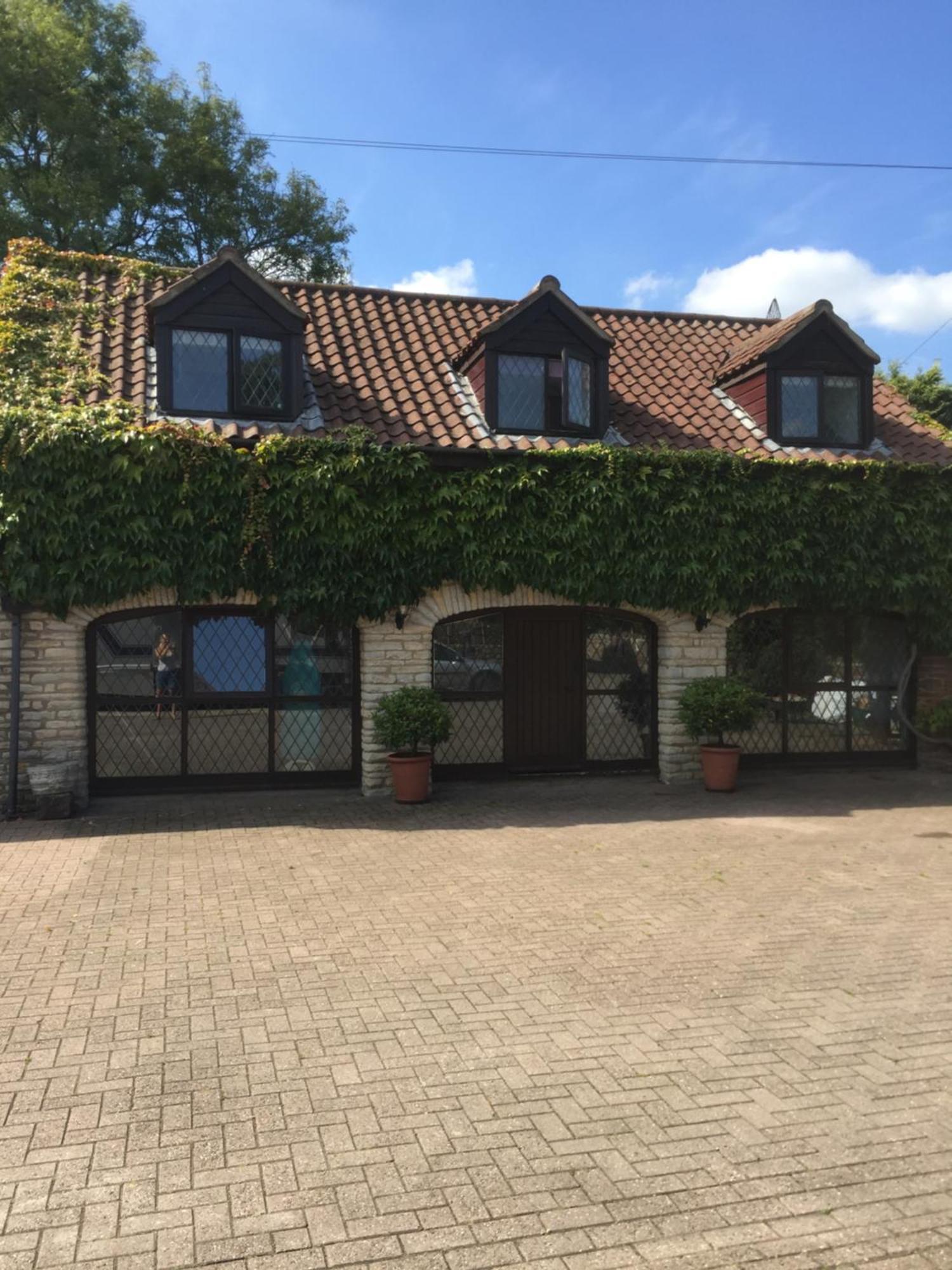 The Old Coach House At Byre House Villa Coalpit Heath Eksteriør billede