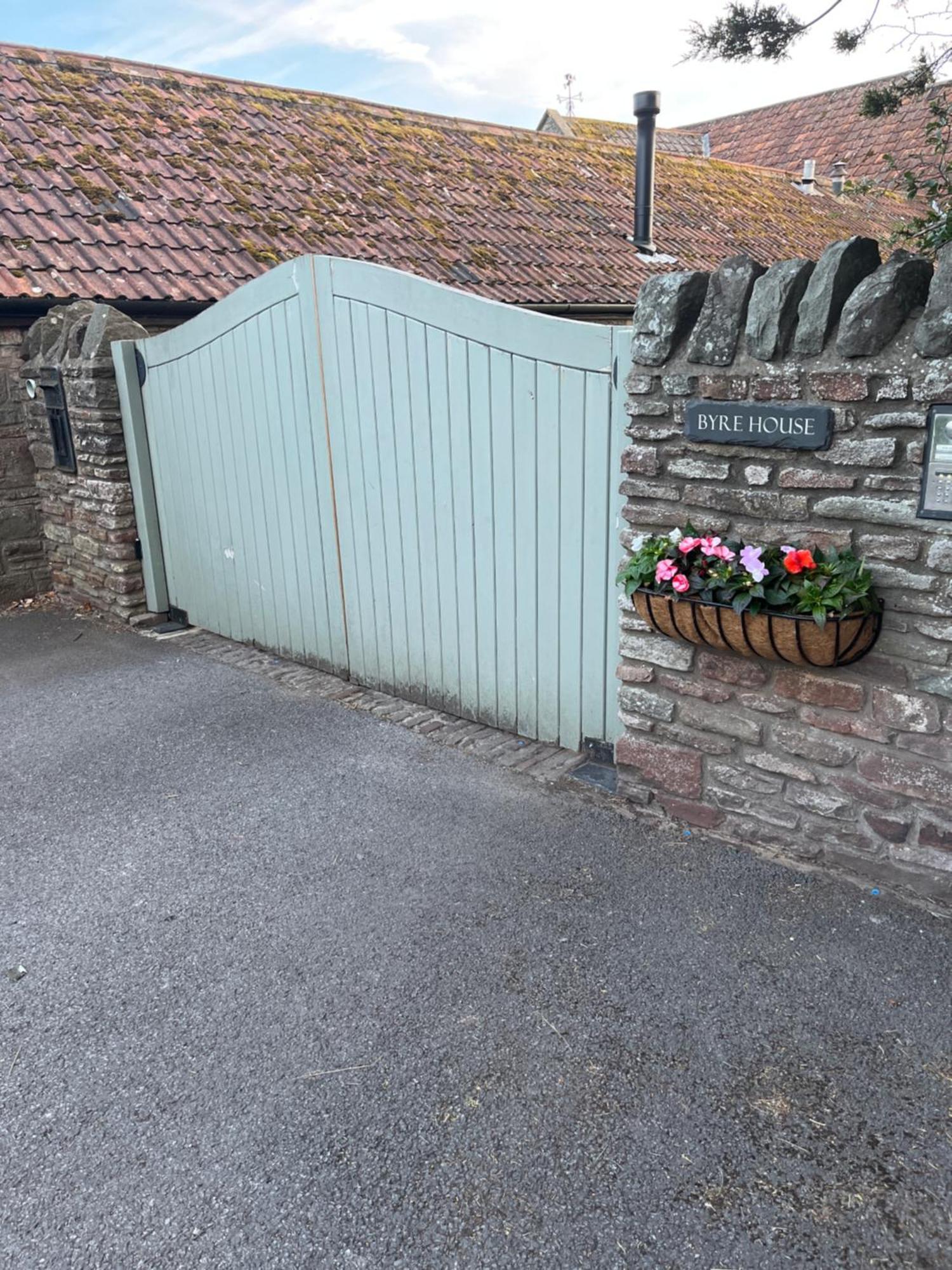The Old Coach House At Byre House Villa Coalpit Heath Eksteriør billede